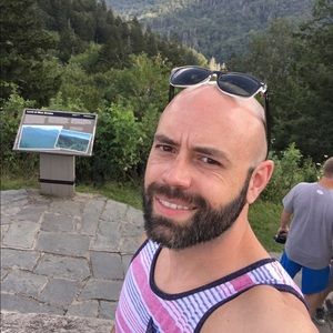 Meet your Posher, Jason